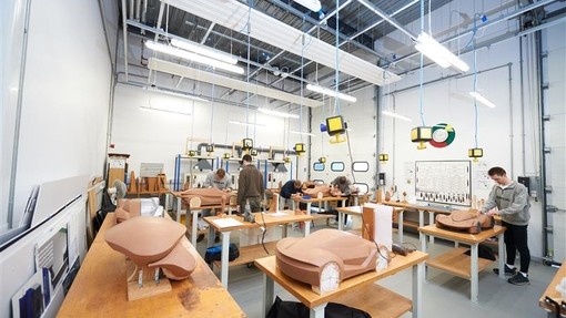 Automotive workshop facilities 