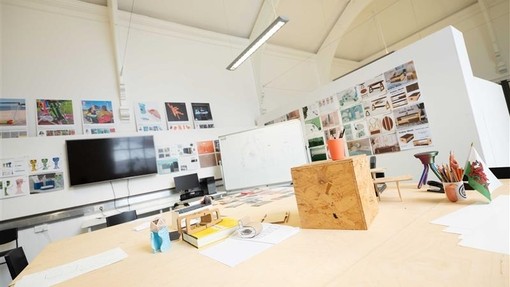 Furniture design studio 